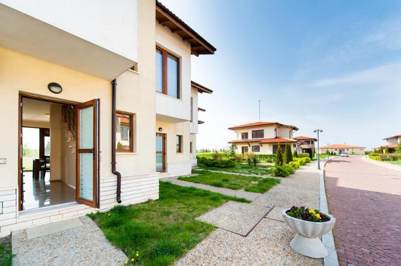 Lighthouse Golf & Spa Apartments Baltschik Exterior foto